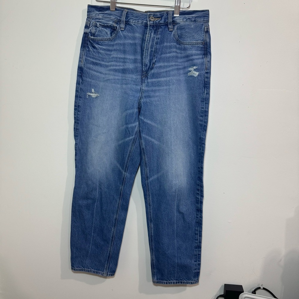 American Eagle Mom Jeans